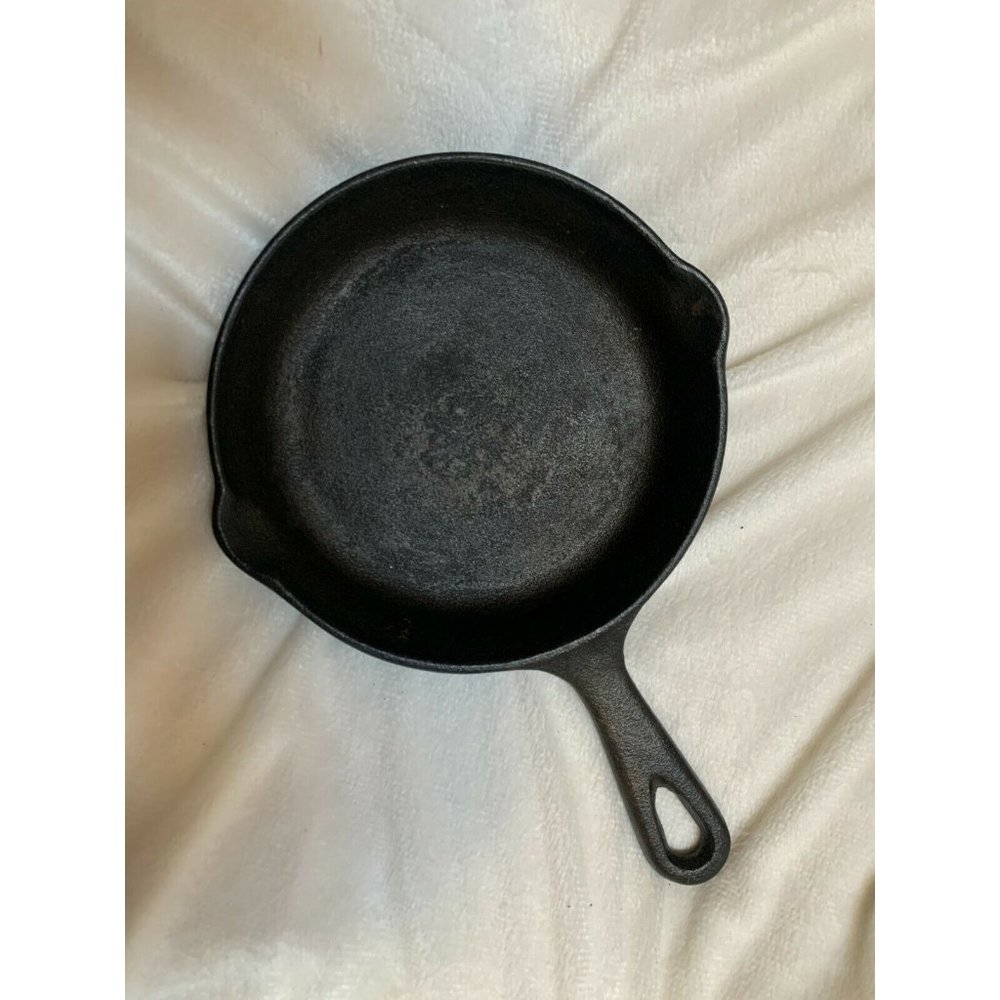 6.5" Cast Iron Pan - Basic Essential Traditional C